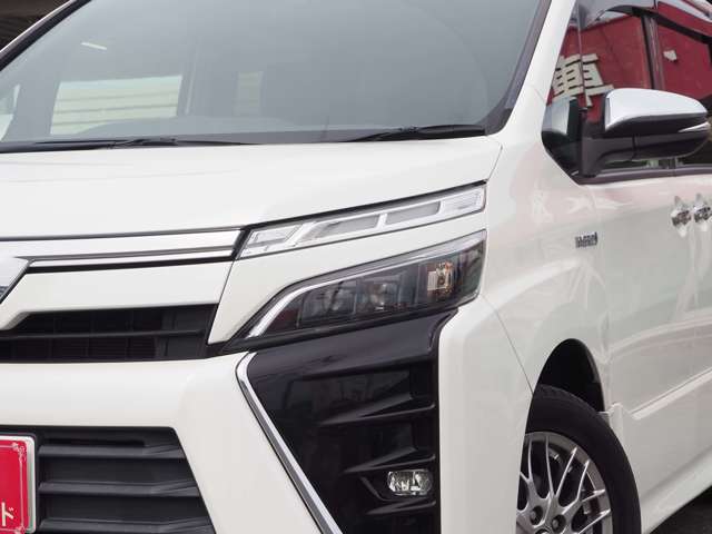 トヨタ ヴォクシー １．８ ハイブリッド ＺＳ 煌 H30年 (東海) 99