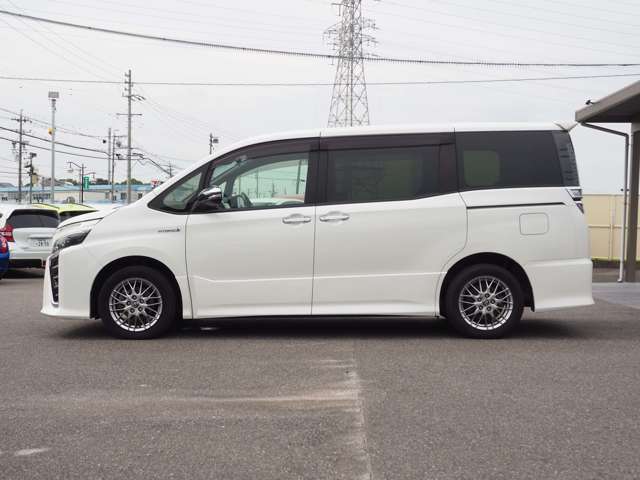 トヨタ ヴォクシー １．８ ハイブリッド ＺＳ 煌 H30年 (東海) 99