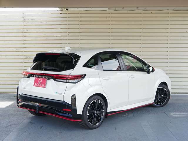 日産 ノートオーラ １．２ ＮＩＳＭＯ チューンド Ｅ－ＰＯＷＥＲ ４ＷＤ R8年 (東海) 99