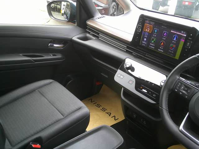 日産 セレナ １．４ Ｅ－４ＯＲＣＥ ハイウェイスターＶ ４ＷＤ R6年 (関東) 99