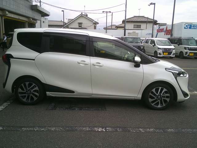 トヨタ シエンタ １．５ ファンベース Ｇ R1年 (関東) 99