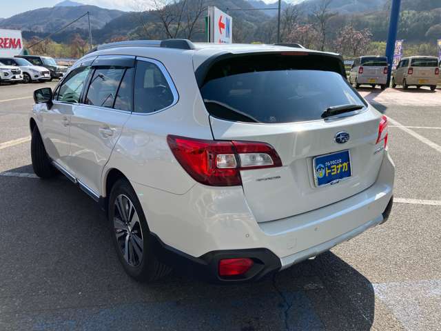スバル レガシィアウトバック ２．５ リミテッド ４ＷＤ R2年 (関東) 99