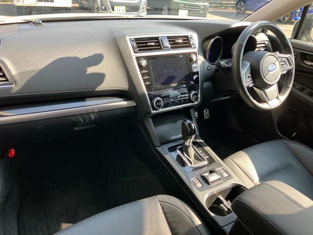 スバル レガシィアウトバック ２．５ リミテッド ４ＷＤ R2年 (関東) 99