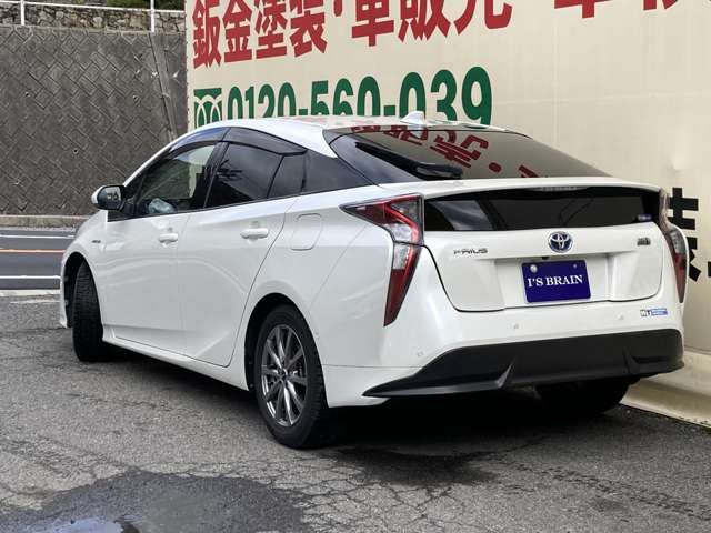 トヨタ プリウス １．８ Ａ プレミアム ツーリングセレクション H29年 (中国) 99