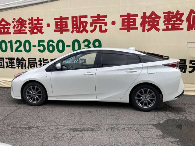 トヨタ プリウス １．８ Ａ プレミアム ツーリングセレクション H29年 (中国) 99