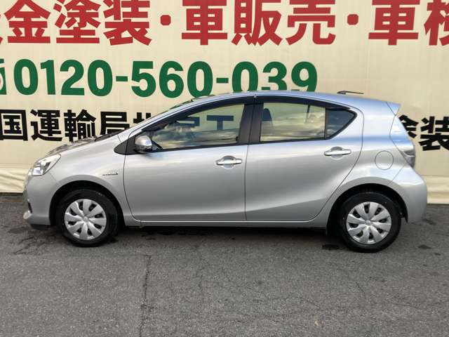 トヨタ アクア １．５ Ｌ H26年 (中国) 99
