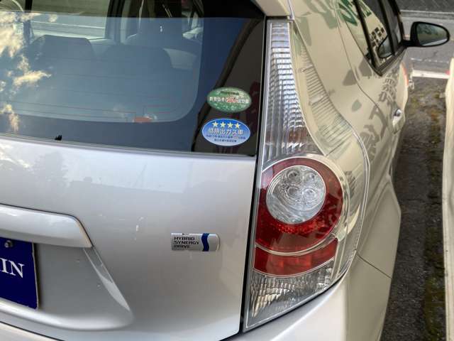 トヨタ アクア １．５ Ｌ H26年 (中国) 99