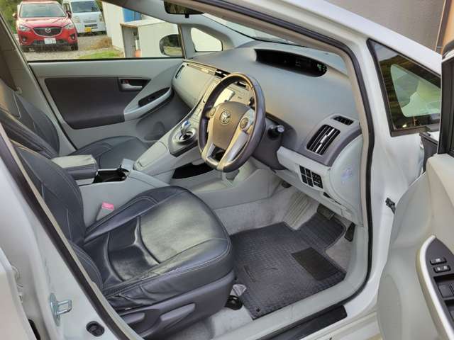 トヨタ プリウス １．８ Ｓ ＬＥＤエディション H22年 (中国) 99