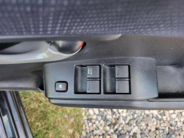 ホンダ フィット １．３ Ｇ H23年 (中国) 99