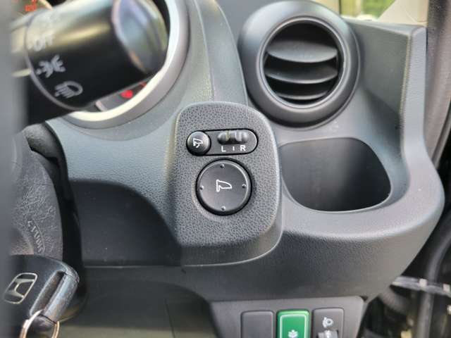 ホンダ フィット １．３ Ｇ H23年 (中国) 99