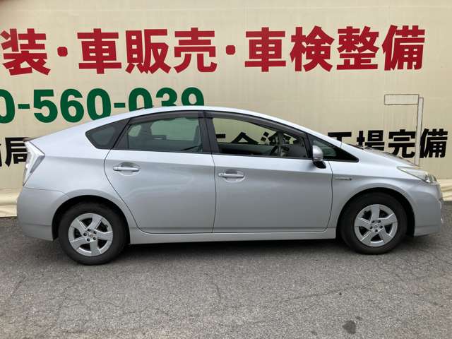 トヨタ プリウス １．８ Ｓ H21年 (中国) 99