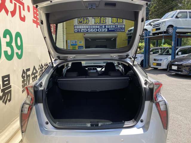トヨタ プリウス １．８ Ｓ セーフティ プラス H29年 (中国) 99