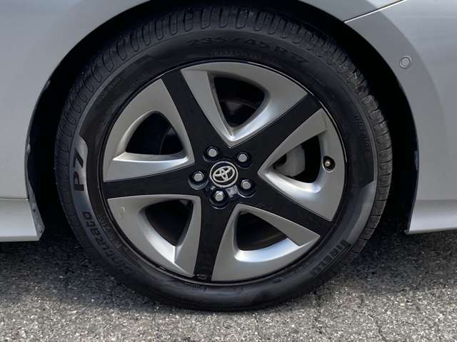 トヨタ プリウス １．８ Ｓ セーフティ プラス H29年 (中国) 99