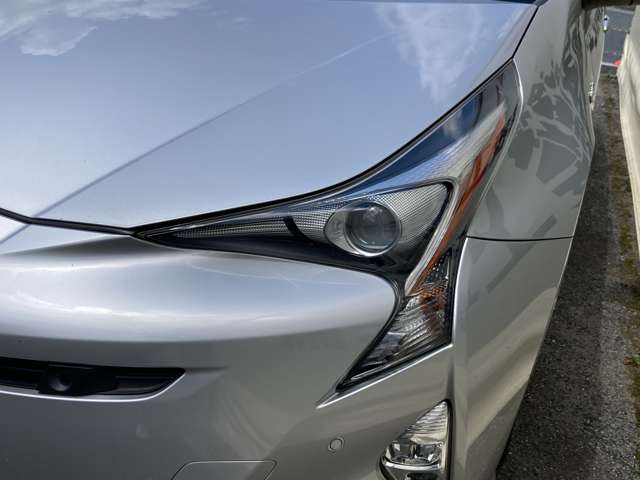 トヨタ プリウス １．８ Ｓ セーフティ プラス H29年 (中国) 99