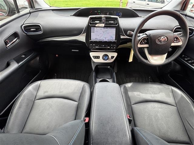 トヨタ プリウス １．８ Ｓ ツーリングセレクション H29年 (東海) 99