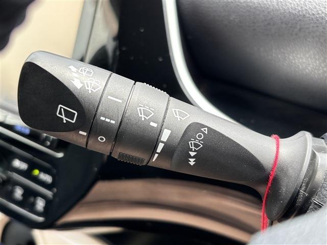 トヨタ プリウス １．８ Ｓ ツーリングセレクション H29年 (東海) 99