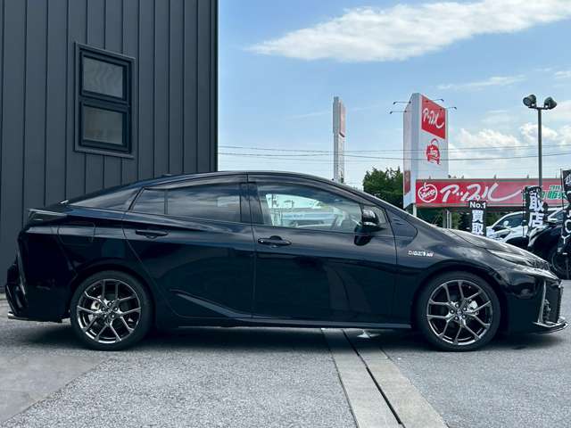 トヨタ プリウスＰＨＶ １．８ Ｓ ナビパッケージ ＧＲ スポーツ H30年 (近畿) 99