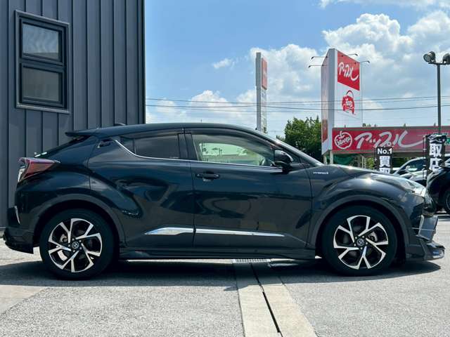 トヨタ Ｃ−ＨＲ ハイブリッド １．８ Ｇ H29年 (近畿) 99