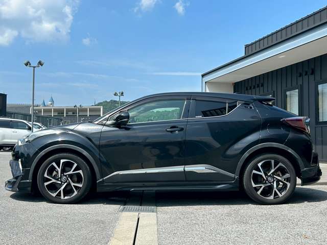 トヨタ Ｃ−ＨＲ ハイブリッド １．８ Ｇ H29年 (近畿) 99