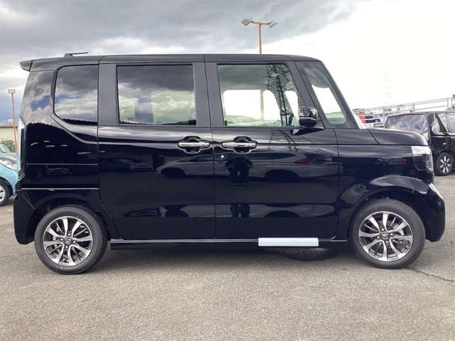ホンダ Ｎ　ＢＯＸ カスタム ６６０ R8年 (近畿) 99