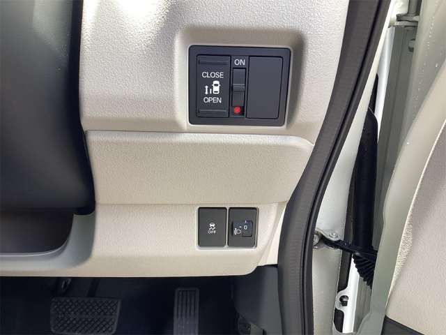 ホンダ Ｎ　ＢＯＸ ６６０ R8年 (近畿) 99