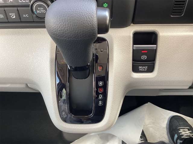 ホンダ Ｎ　ＢＯＸ ６６０ R8年 (近畿) 99