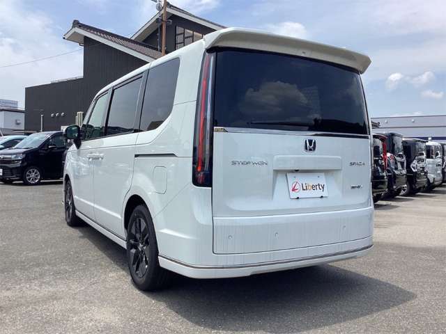 ホンダ ステップワゴン　ハイブリッド ２．０ Ｅ：ＨＥＶ スパーダ R8年 (近畿) 99