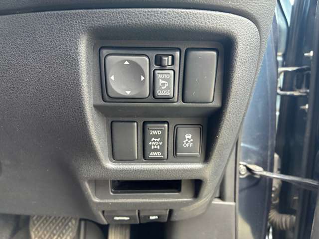 日産 ジューク １．６ １６ＧＴ ＦＯＵＲ ４ＷＤ H24年 (東北) 99