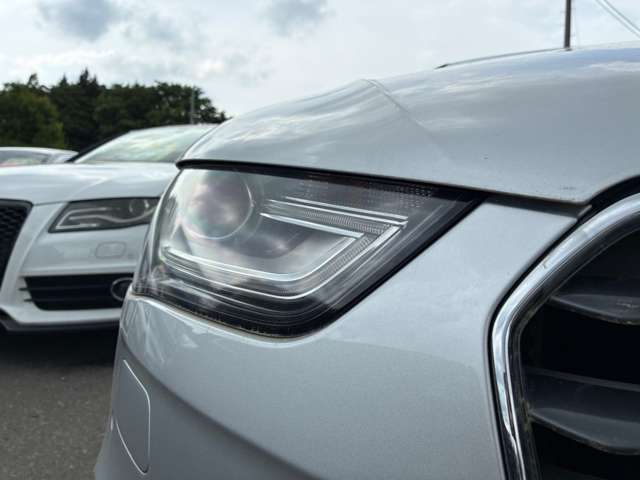 アウディ Ａ４ ２．０ ＴＦＳＩ クワトロ ４ＷＤ H24年 (東北) 99