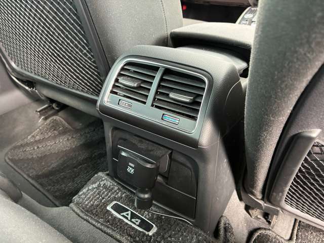 アウディ Ａ４ ２．０ ＴＦＳＩ クワトロ ４ＷＤ H24年 (東北) 99