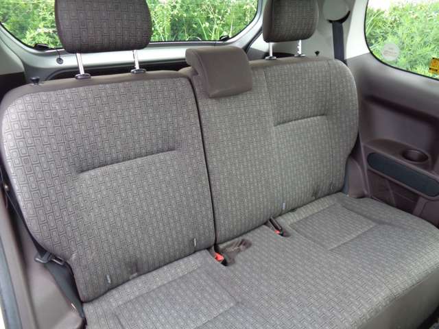 トヨタ スペイド １．５ Ｘ ４ＷＤ H26年 (東北) 99