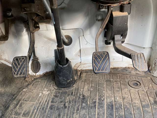 スズキ キャリイトラック ６６０ ＫＣ パワステ ３方開 ４ＷＤ H27年 (東北) 99