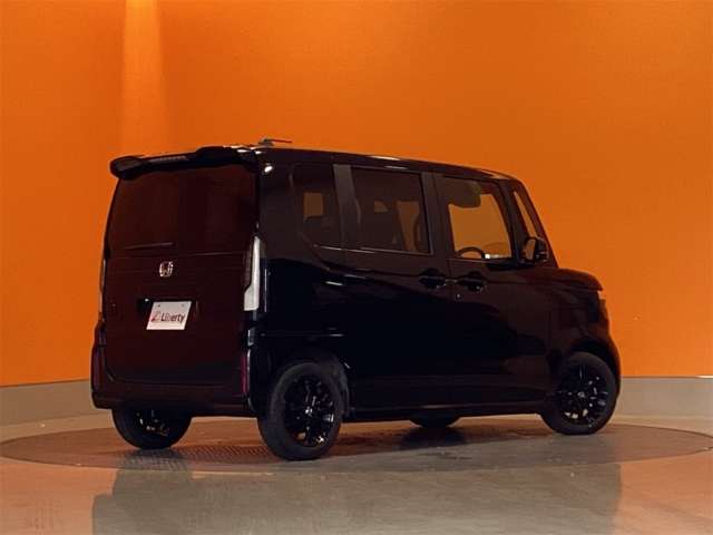 ホンダ Ｎ　ＢＯＸ カスタム ６６０ ブラック スタイル R8年 (近畿) 99