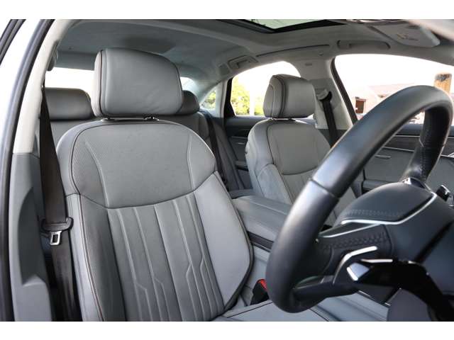 アウディ Ａ８ ６０ ＴＦＳＩ クワトロ ４ＷＤ R1年 (東海) 99