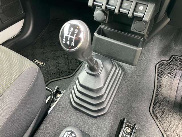 スズキ ジムニー ６６０ ＸＬ ４ＷＤ R5年 (関東) 99