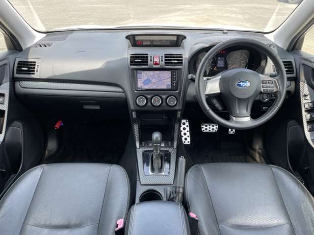 スバル フォレスター ２．０Ｉ－Ｓ アイサイト ４ＷＤ H26年 (近畿) 99