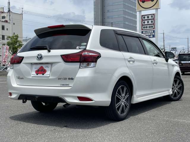 トヨタ カローラフィールダー　ハイブリッド １．５ ハイブリッド Ｇ Ｗ×Ｂ H29年 (近畿) 99