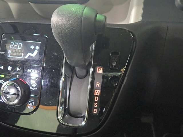 トヨタ パッソ １．０ モーダ R1年 (近畿) 99
