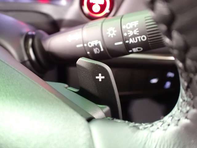 ホンダ ヴェゼル １．５ Ｅ：ＨＥＶ Ｚ R8年 (近畿) 99