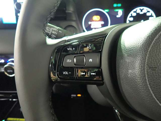 ホンダ ヴェゼル １．５ Ｅ：ＨＥＶ Ｚ R8年 (近畿) 99