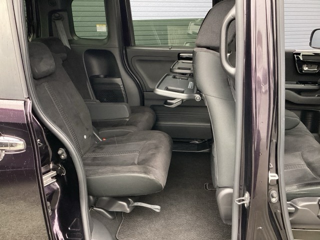 ホンダ Ｎ　ＢＯＸ カスタム ６６０ Ｌ R3年 (近畿) 99