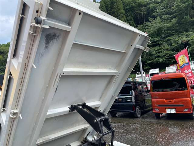 ダイハツ ハイゼットトラック ６６０ 多目的ダンプ 電動モーター式 ３方開 ４ＷＤ H26年 (九州・沖縄) 99