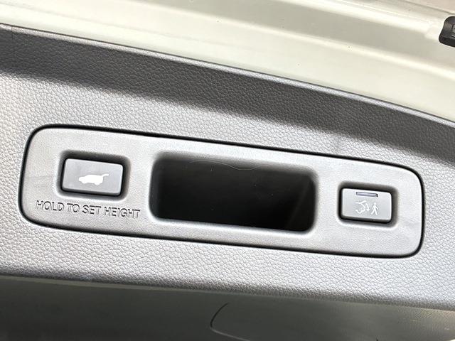 ホンダ ヴェゼル １．５ Ｅ：ＨＥＶ Ｚ R8年 (中国) 99