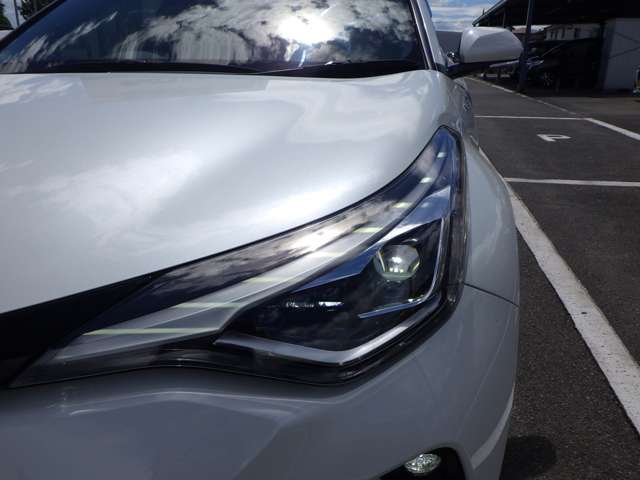 トヨタ Ｃ−ＨＲ ハイブリッド １．８ Ｇ R2年 (九州・沖縄) 99