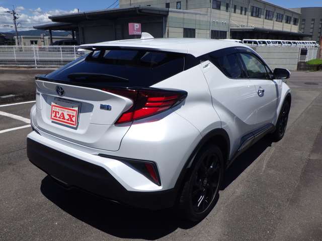 トヨタ Ｃ−ＨＲ ハイブリッド １．８ Ｇ モード ネロ セーフティ プラスＩＩ R3年 (九州・沖縄) 99