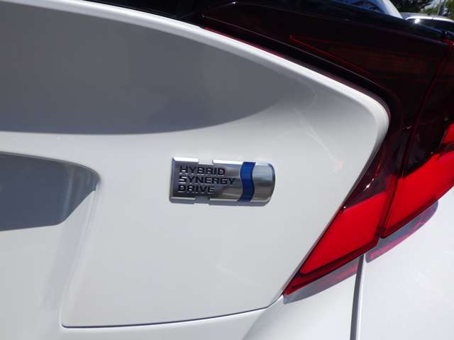 トヨタ Ｃ−ＨＲ ハイブリッド １．８ Ｇ モード ネロ セーフティ プラスＩＩ R3年 (九州・沖縄) 99