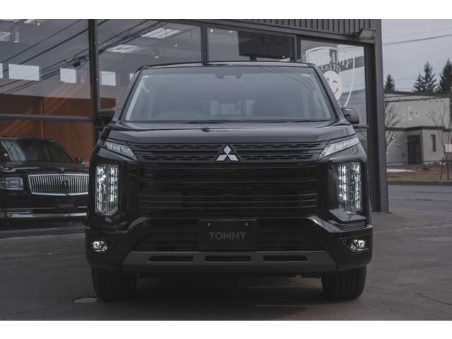 三菱 デリカ　Ｄ：５ ２．２ シャモニー 電動サイドステップ装着車 ディーゼルターボ ４ＷＤ R6年 (北海道) 99