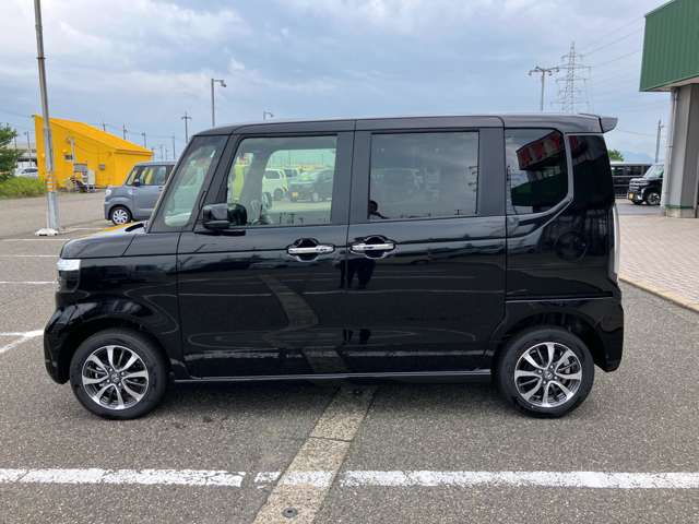 ホンダ Ｎ　ＢＯＸ カスタム ６６０ ４ＷＤ R7年 (甲信越・北陸) 99