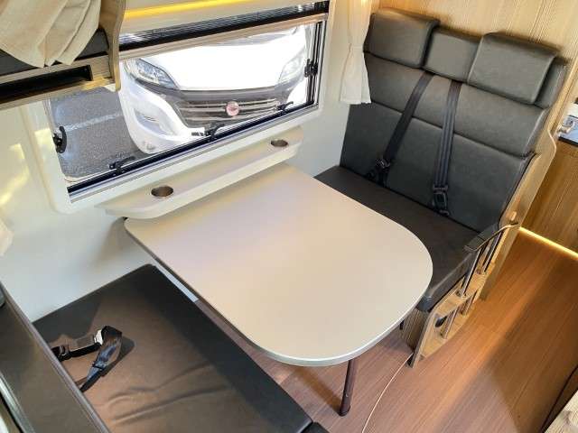 トヨタ カムロード バンテック R8年 (関東) 99