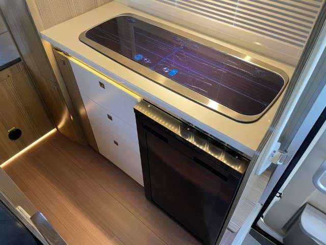 トヨタ カムロード バンテック R8年 (関東) 99